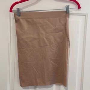 Spanx smart grip half slip shapewear - size M